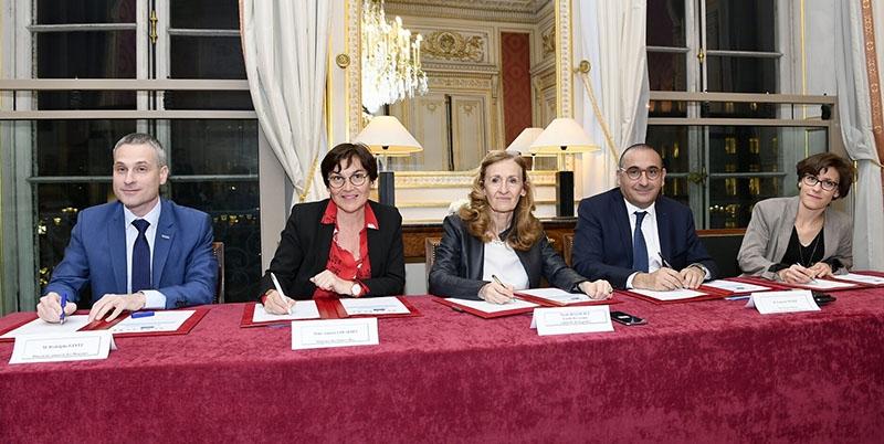 Signature du protocole pour lutter contre le phénomène des "mules" en Guyane