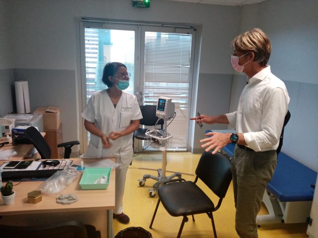 Visite d'une salle de soins